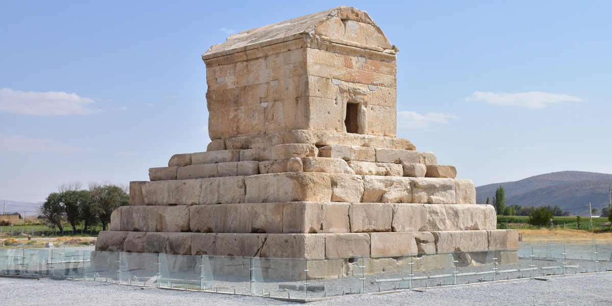 مقبره پاسارگاد